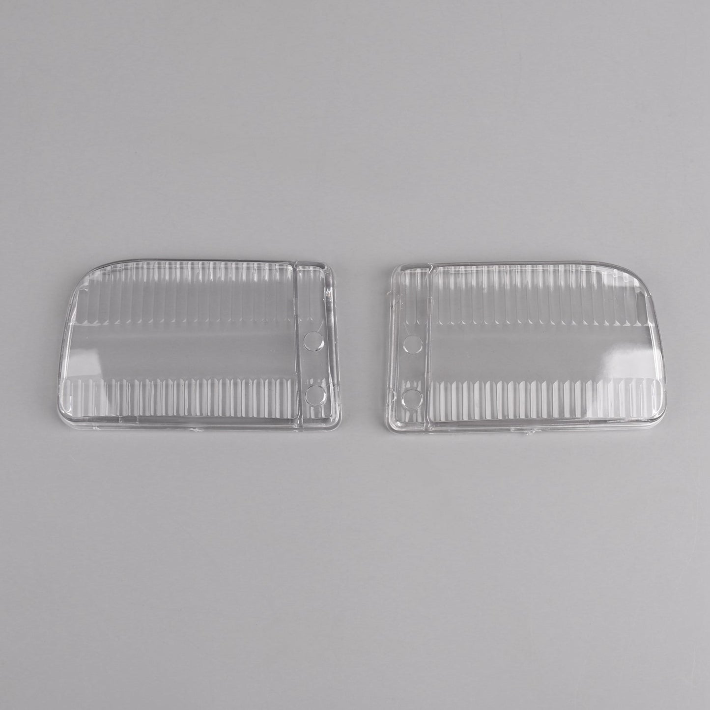 1982-1991 BMW E30 318i 318is Pair Front Bumper Fog Lights Clear Plastic Lens